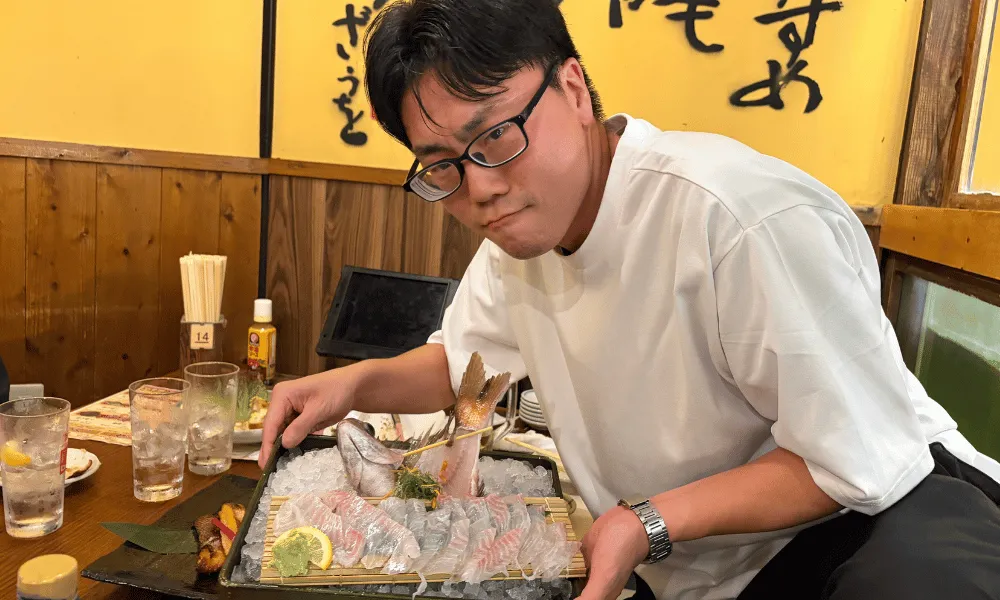 尾頭付きの鯛のお刺身
